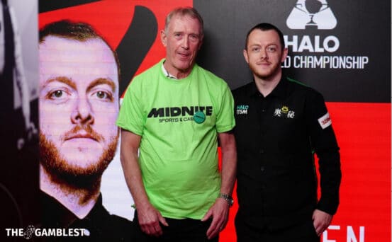 Midnite hands £25K prize to Snooker fan in Sheffield