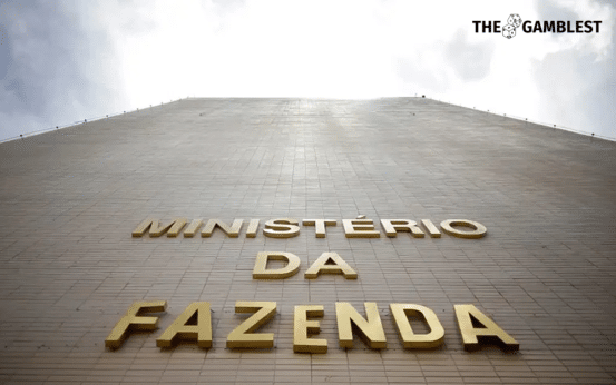 Brazil orders banks to block illegal accounts in 24 hours